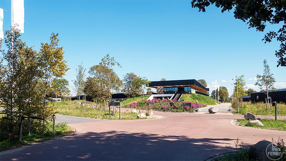 Lakeresort Brielle, eingang und hauptgebäude