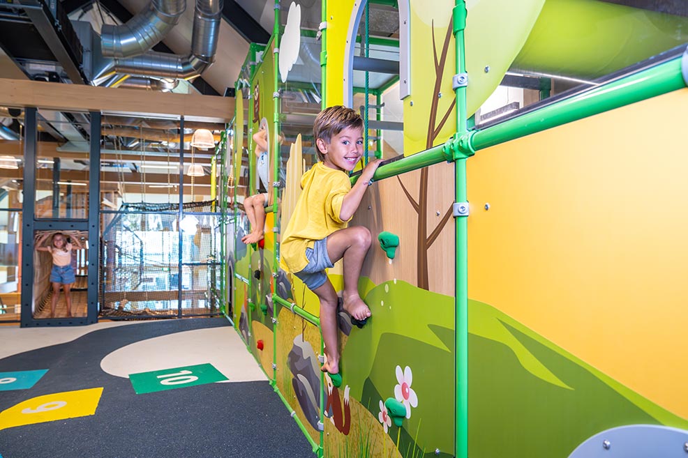 landal orveltermarke, indoor spielbereich klettern - Foto: Landal GreenParks